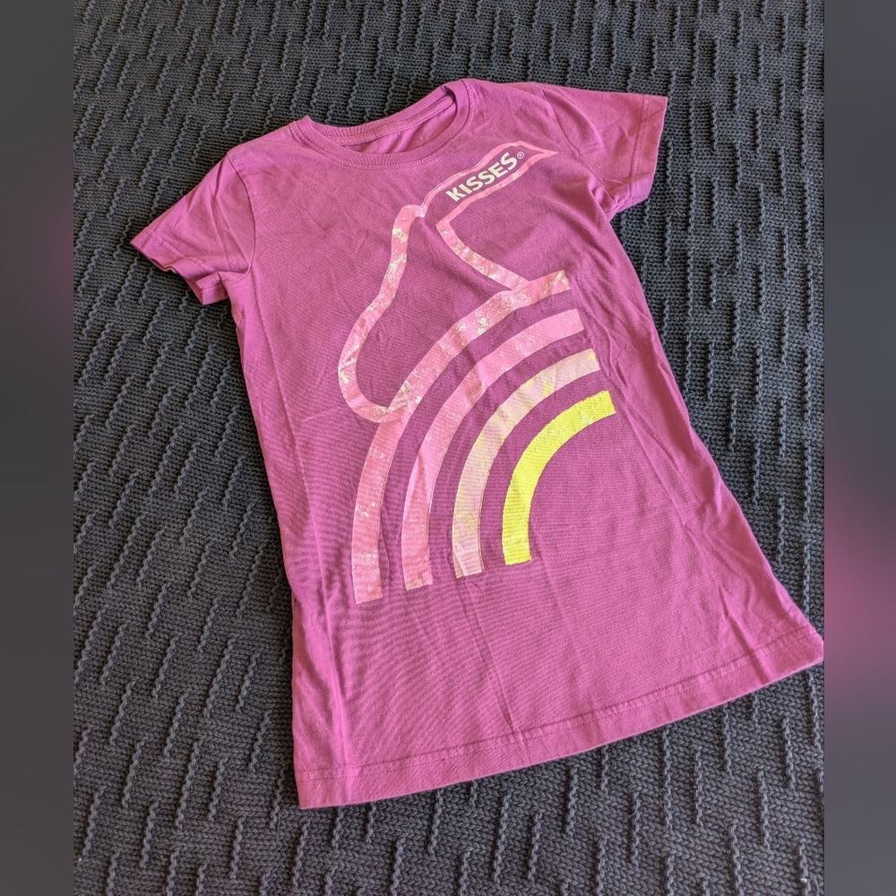 Hershey Kiss Pink Tee Sz XS